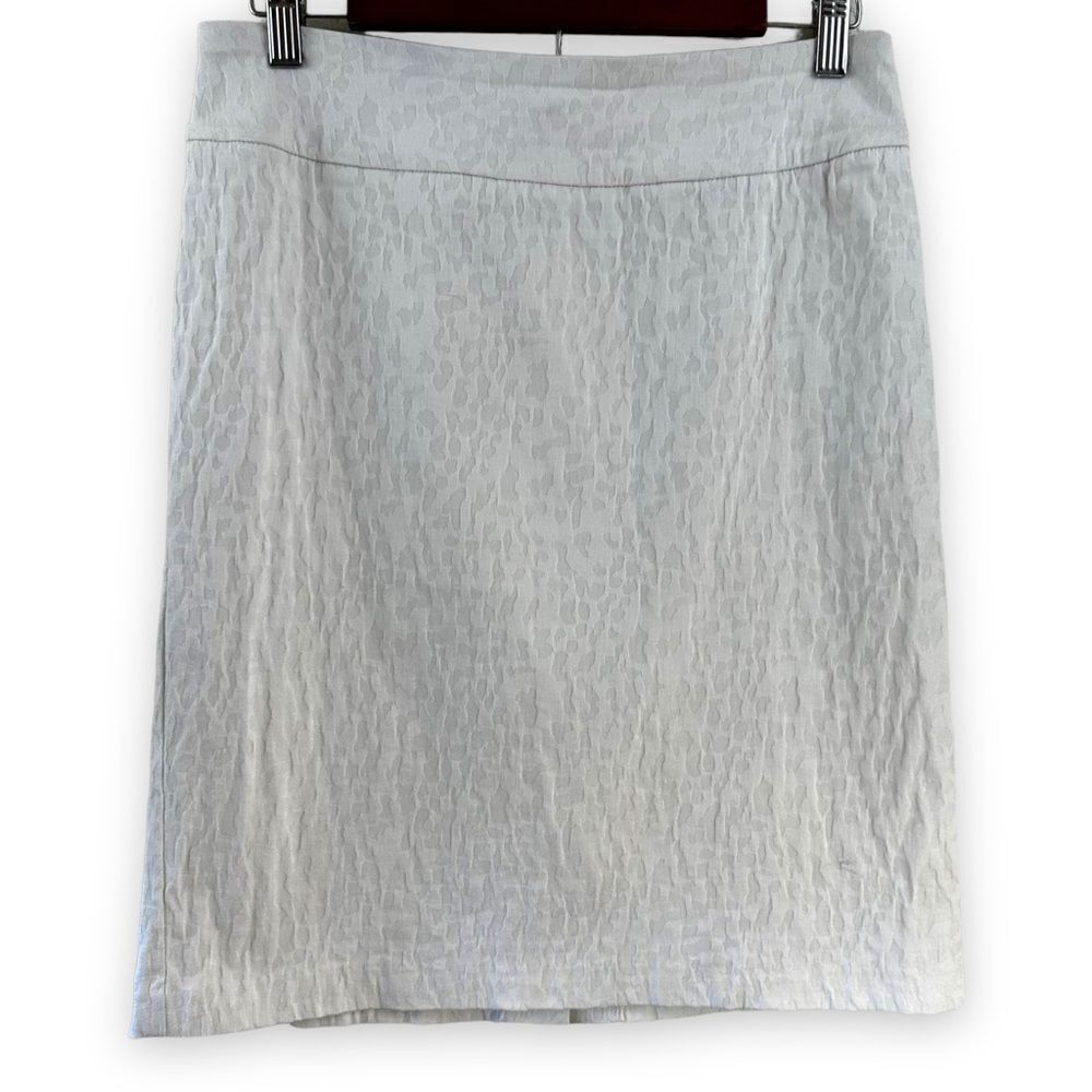 Tribal textured white fitted mini skirt size 8‎
